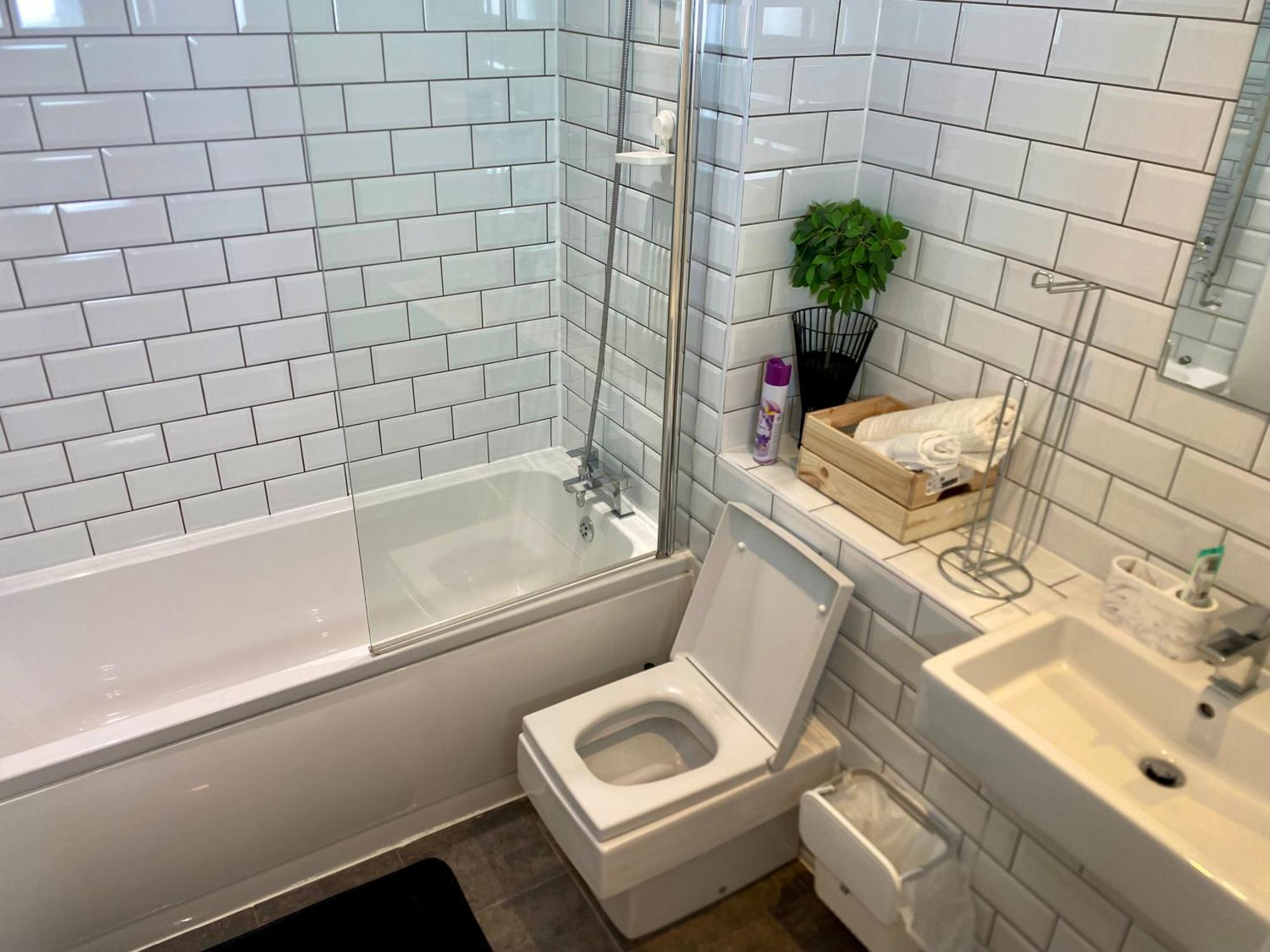 Appartamento Luxury Urban Tranquility At B1 Birmingham Esterno foto