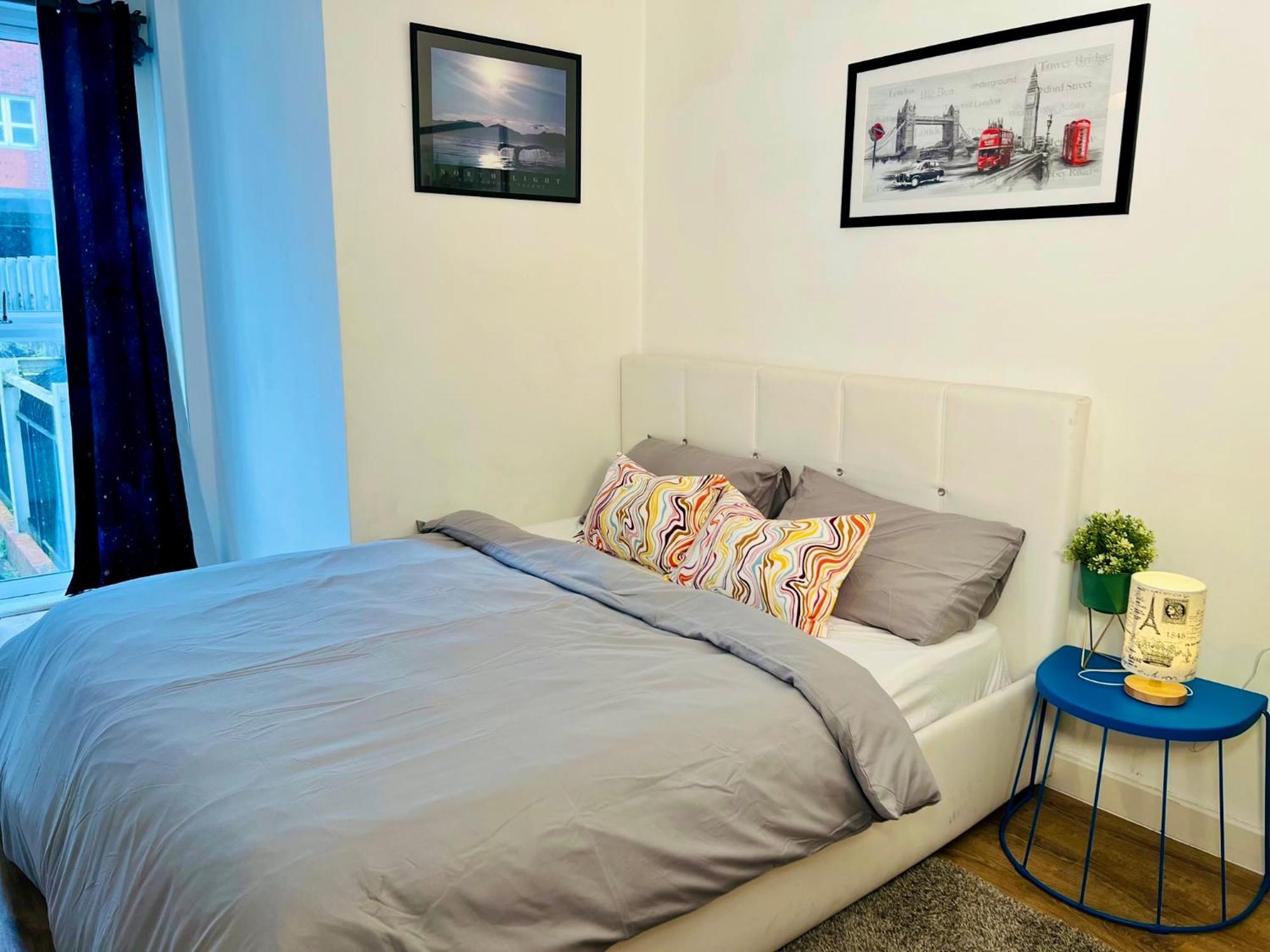 Appartamento Luxury Urban Tranquility At B1 Birmingham Esterno foto