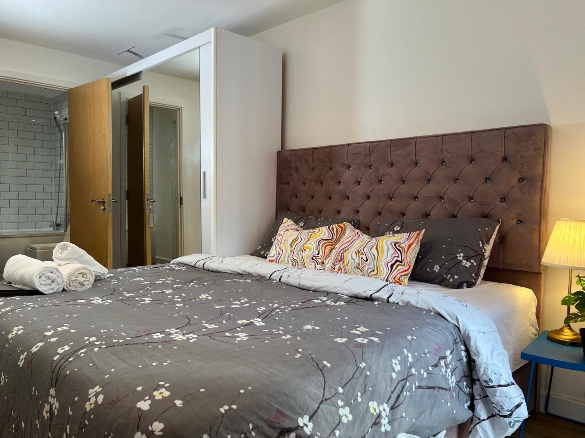 Appartamento Luxury Urban Tranquility At B1 Birmingham Esterno foto